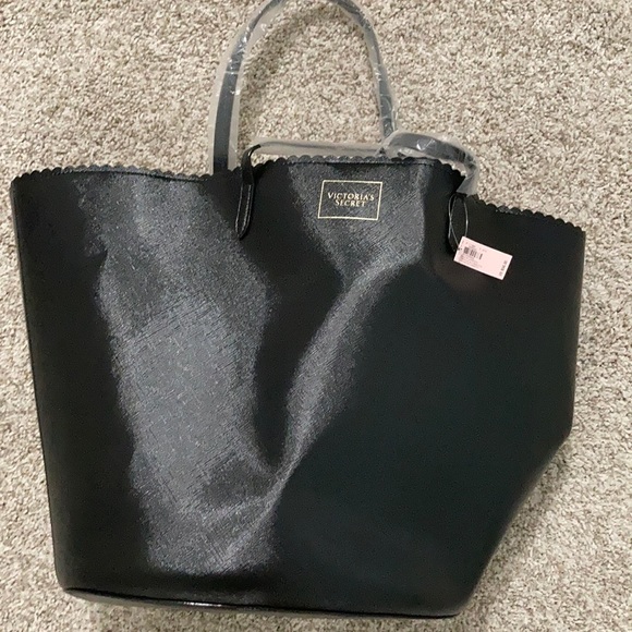 NWT Victoria’s Secret bag! - Picture 1 of 4